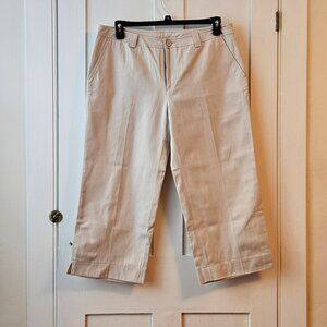 Roots Cotton Capris in Cream | Women's 14 | NWOT
